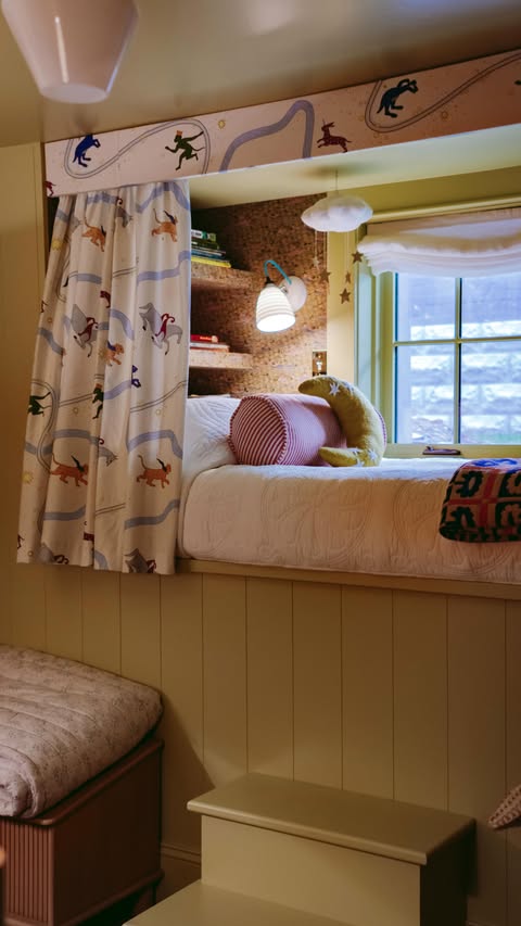 Instagram post by @chalkwhitearrow for Twopagescurtains. Caption reads: [...] a big glow-up transformation with....