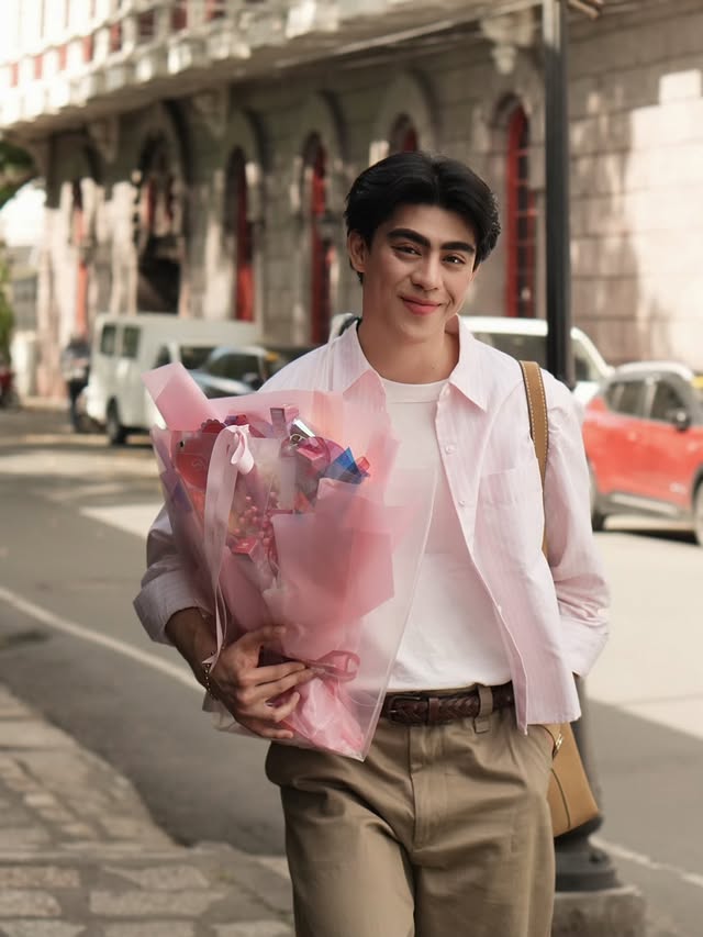 Instagram post by @itsgabgutierrez for Barenbliss. Caption reads: [...] straight into Valentine’s with @barenblissph....