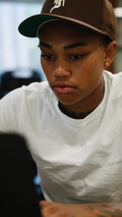 Instagram post by @liv.mcgill for 1800Flowers. Caption reads: Moms Deserve the best. Mother’s Day is tomorrow....