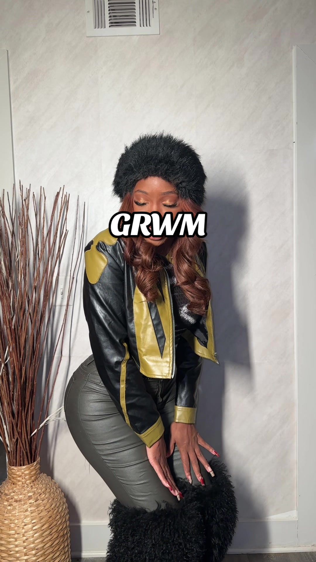 TikTok post by @mariahmelrose for ShopAKIRA. Caption reads: #fyp @Fashion Nova @AKIRA .