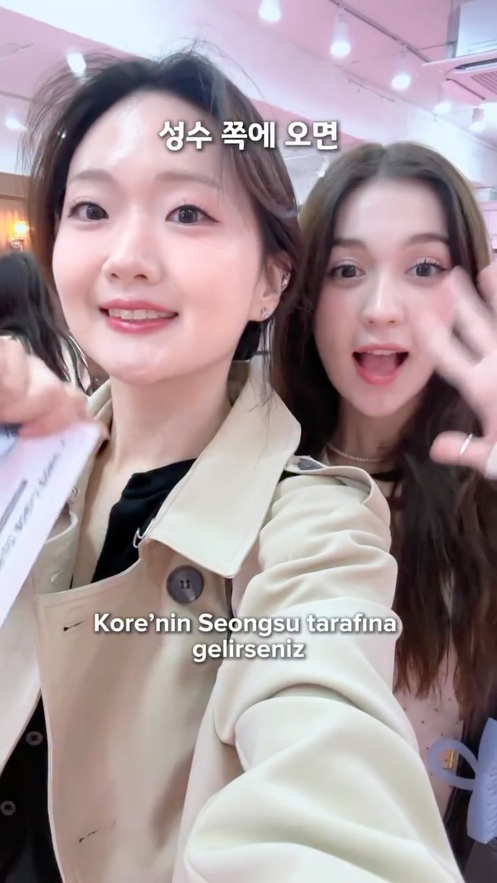 Instagram post by @god_dyu for GENTLE MONSTER. Caption reads: Seongsu rotası ✨
성수 요즘 핫한 곳들!!

🕶️....