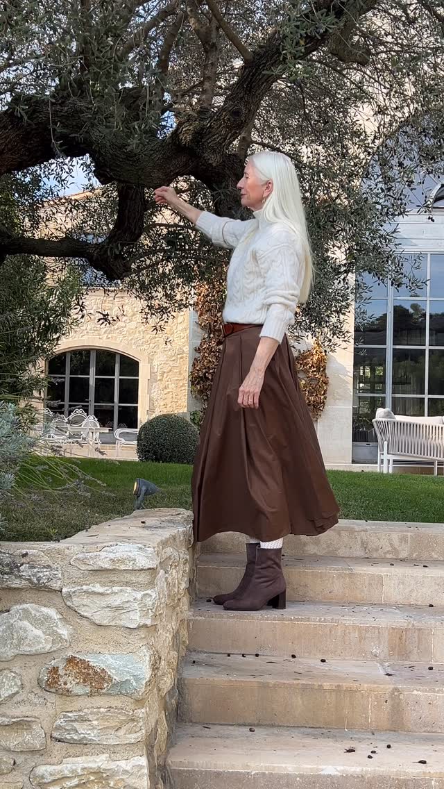 Instagram post by @trudy.crane for Aerosoles. Caption reads: [...] and I brought my Baylor booties from....