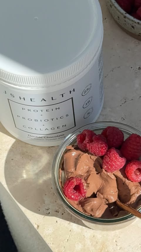 Instagram post by @itsmarianova for JSHealth Vitamins. Caption reads: [...] mousse ⭐️ Thanks to the INCREDIBLE....