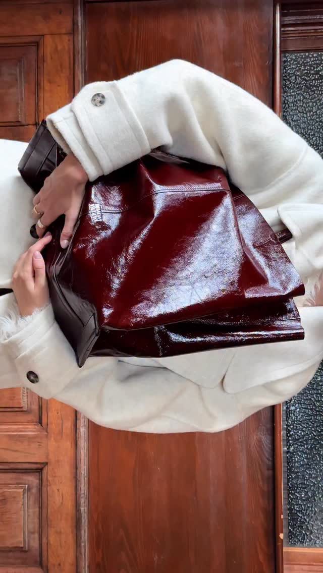 Instagram post by @rogalskazosia for BIMBA Y LOLA. Caption reads: Okay, this color combination is perfect for....