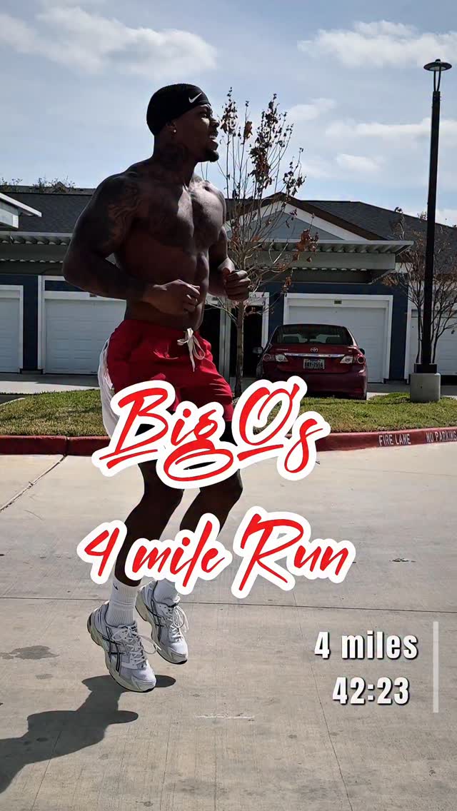 Instagram post by @1deepqt for Darc Sport. Caption reads: [...] In & Ready To Turn It Up A Notch‼️ 🩳:....