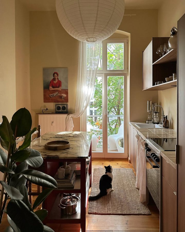 Instagram post by @ekaterynagonchar for MyDomaine. Caption reads: Easy Sunday morning 

#sunday #sundaymorning #home....