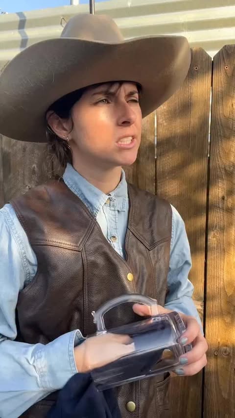 Instagram post by @rachelbonnetta for FanDuel. Caption reads: LAST CALL FOR FOOTBALL🏈 @fdsportsbook #fdpartner.