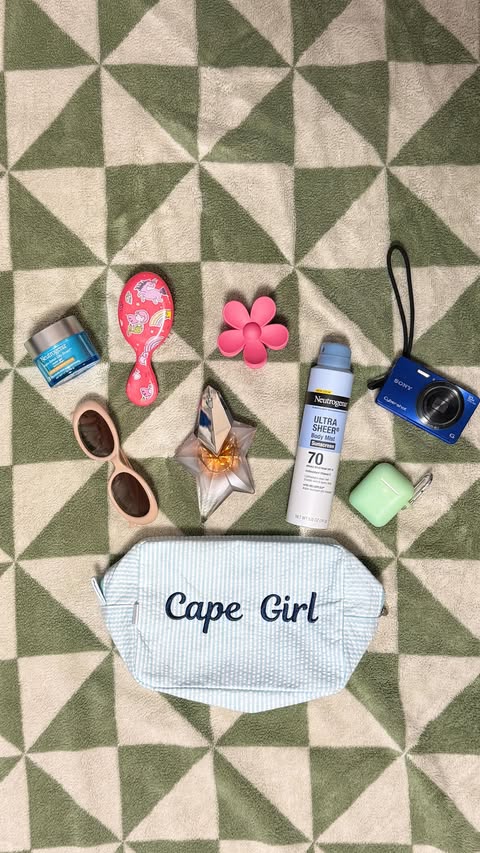 Instagram post by @emilyekissa for Neutrogena. Caption reads: [...] in my bag cape cod girl edition 🩵....