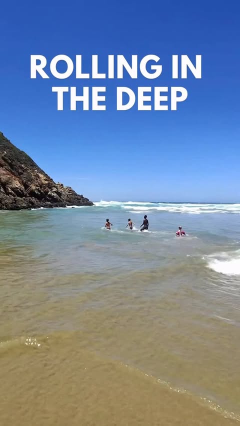 Instagram post by @abdevilliers17 for Ray-Ban. Caption reads: [...] out I was refereeing 😄

#360pov #metarayban.