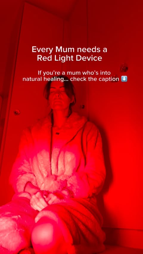 Instagram post by @daisyasaf_ for BON CHARGE. Caption reads: Genuinely one of my favourite wellness tools ever....