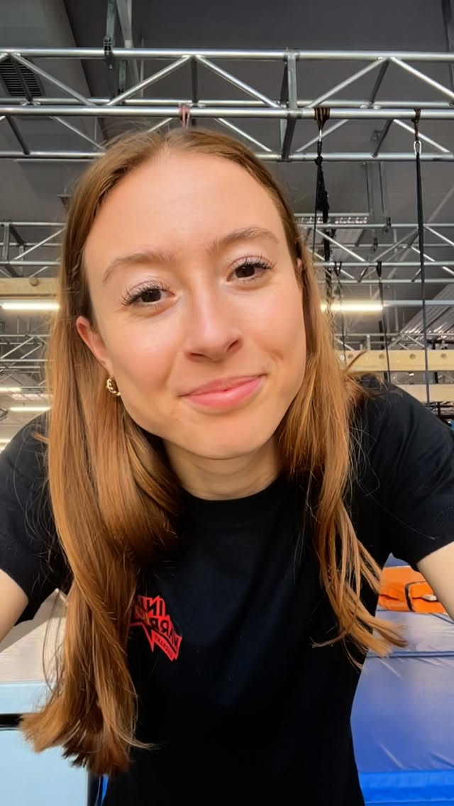 Instagram post by @alinatornau for CLIF BAR. Caption reads: Meine Energiequelle- CLIF BAR 😋.