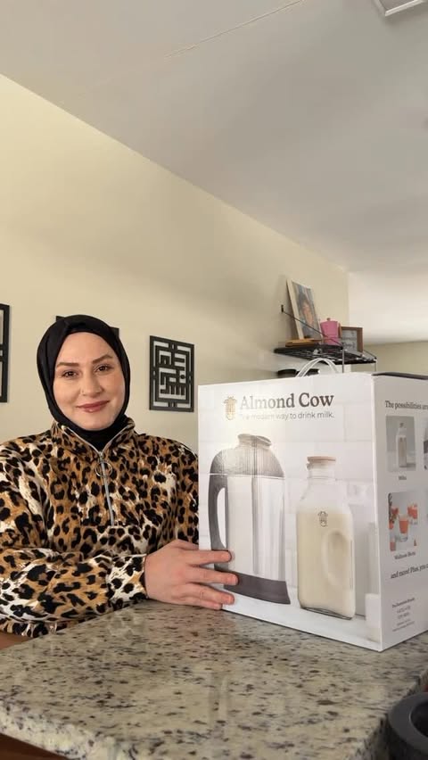 Instagram post by @2kita1aile for Almond Cow. Caption reads: [...] at home has never been this easy! 🤍....