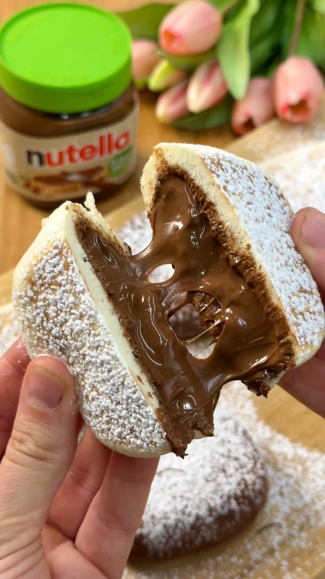 Instagram post by @emanueleferrari for Nutella. Caption reads: Focaccine dolci alla @nutellaitalia 😋💚
Vegetali....