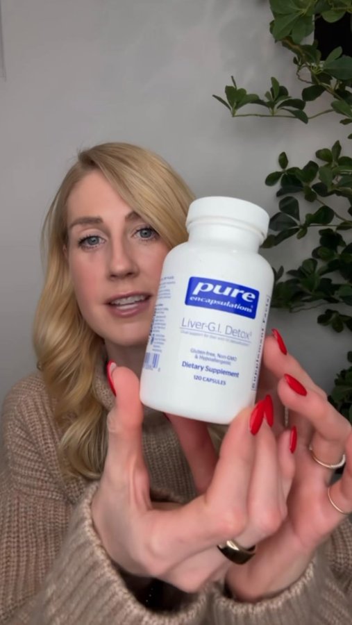 Instagram post by an influencer for Pure Encapsulations. Caption reads: #PureEncapsulationsPartner One of my go-to [...].