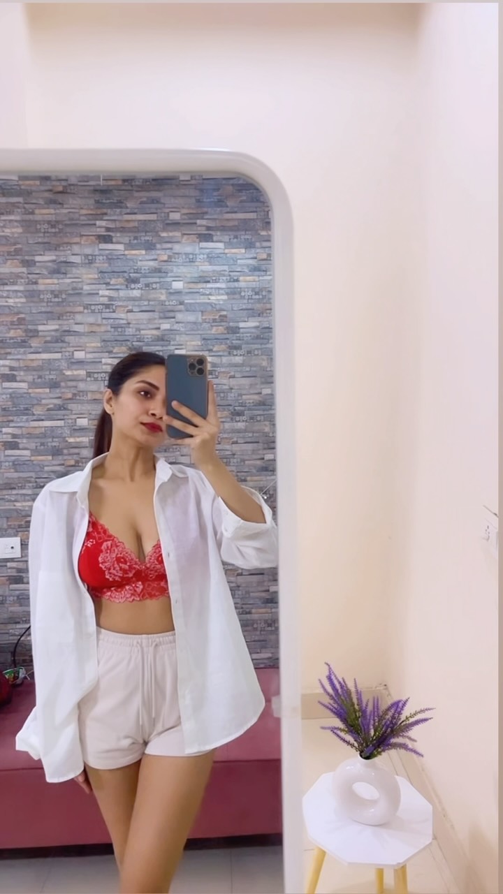 Instagram post by @nidhi.singh16 for Clovia. Caption reads: A dash of lace takes oversized shirts to the next....