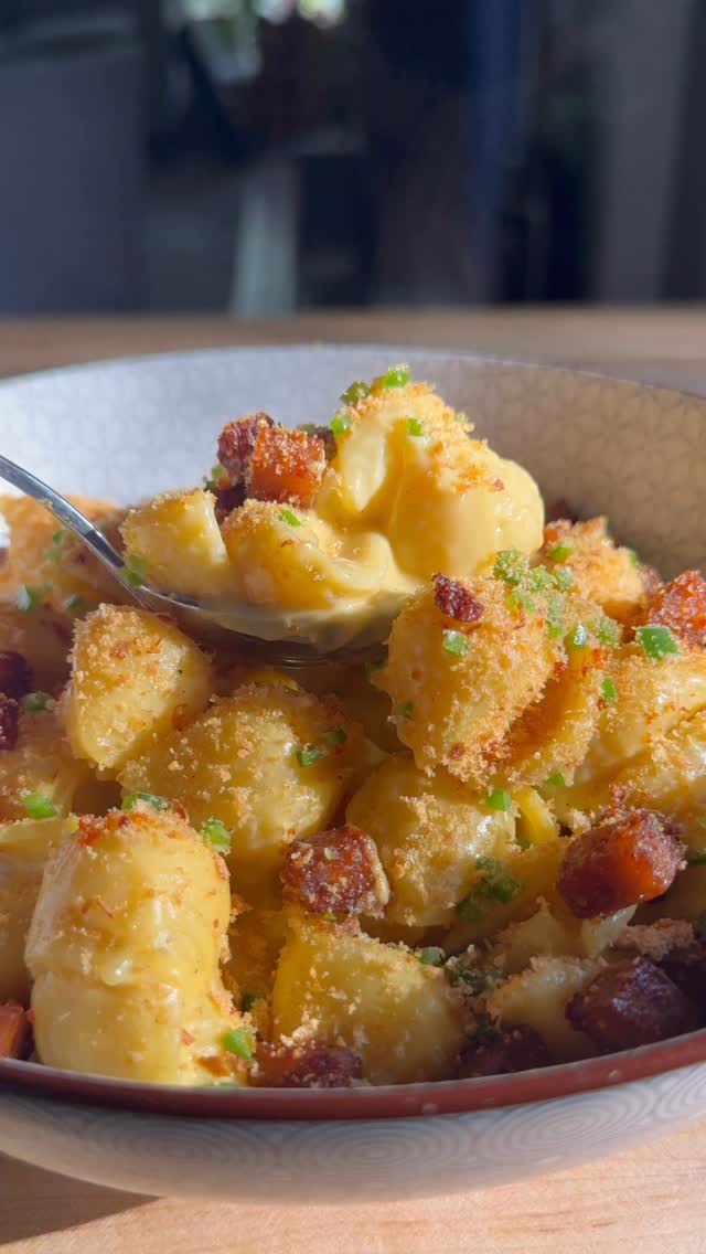 Instagram post by @vegscratchkitchen for Vitamix. Caption reads: FREE full recipe on Substack in bio - SCRATCH-MADE....