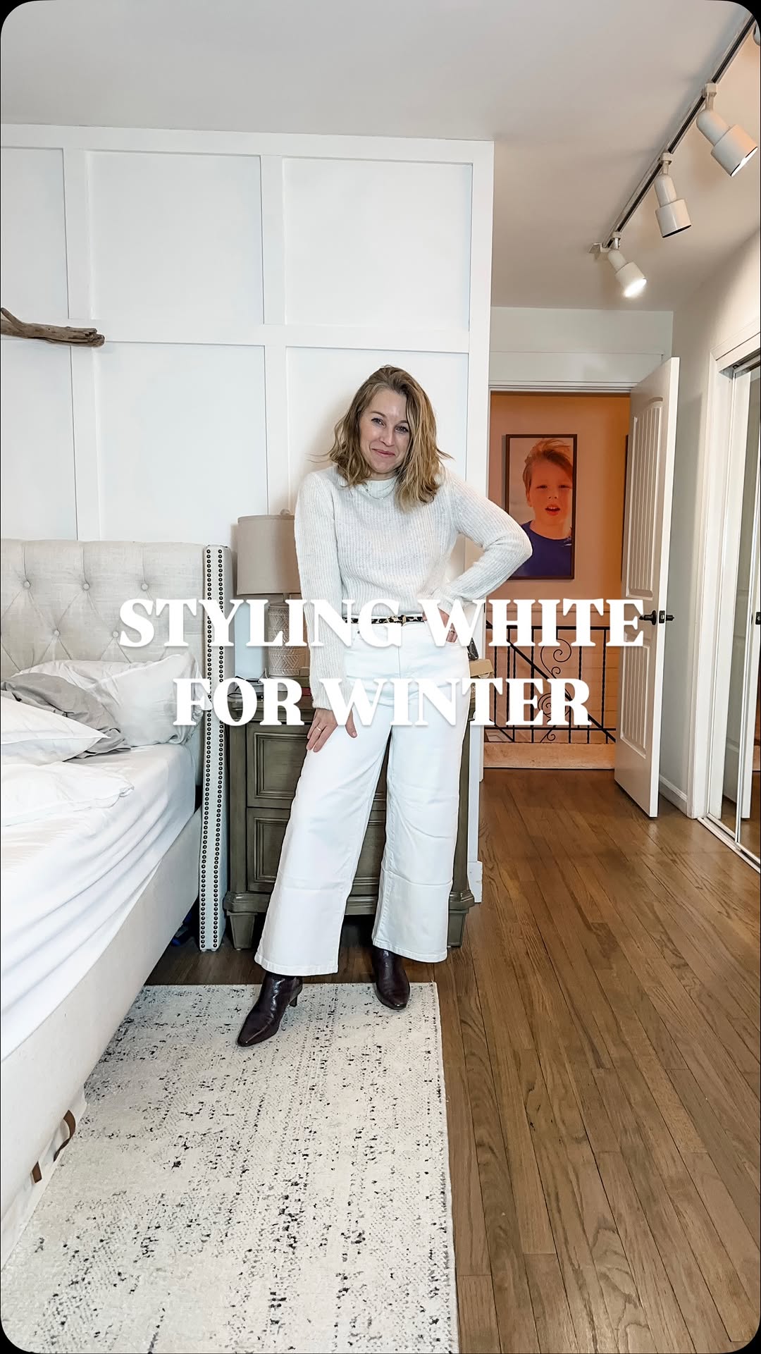 Instagram post by @emma_grace_blog for Banana Republic Factory. Caption reads: Share this! 🛍️Ways to quickly shop this look:
1️⃣....