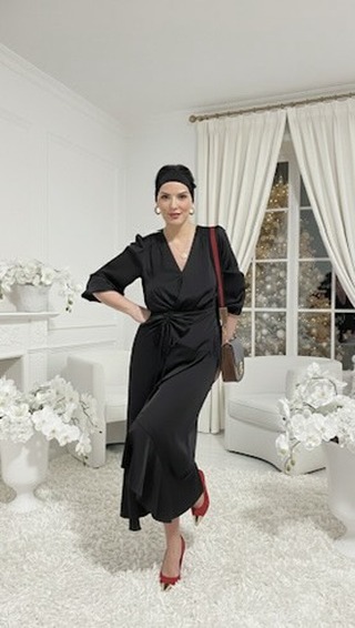 Instagram post by @ann_caruso for FERRAGAMO. Caption reads: I put together 3 great holiday looks at an....