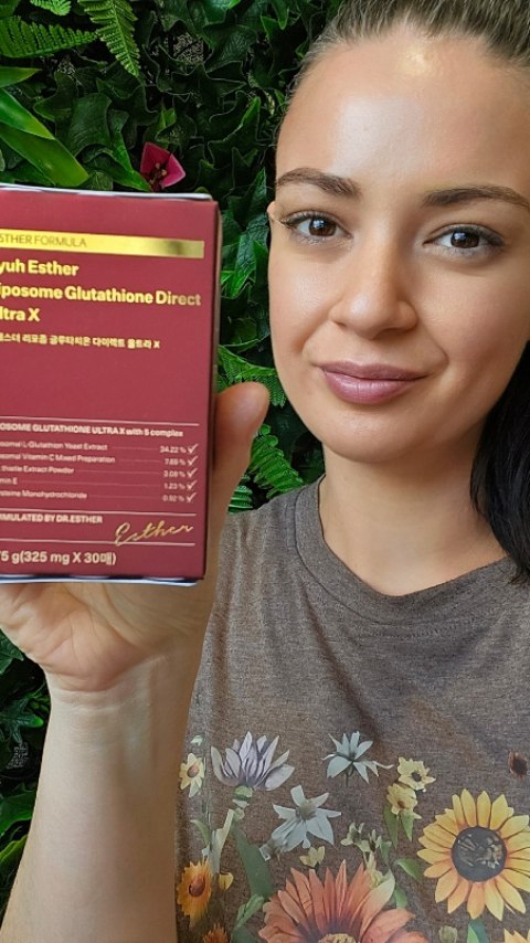 Instagram post by @candyfairy for Esther Formula. Caption reads: [...] to the outside as well with some....