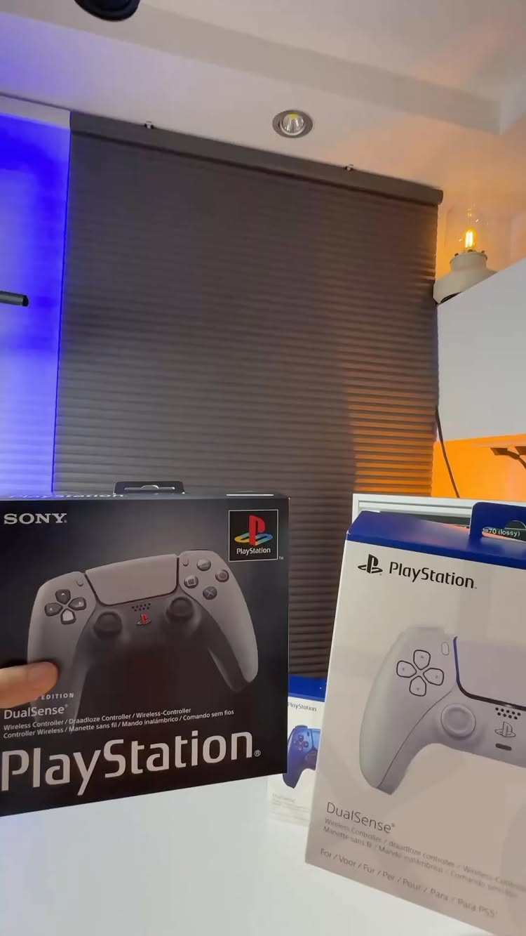 Instagram post by @drunboxking for PlayStation DACH. Caption reads: DualSense Wireless Controller - Limited Edition....