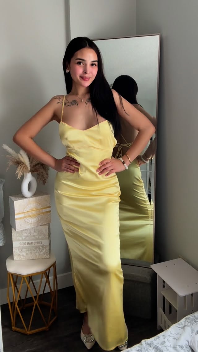 Instagram post by @_jjnjie for Partheafashion. Caption reads: [...] JONJIE15 for an exclusive discount....