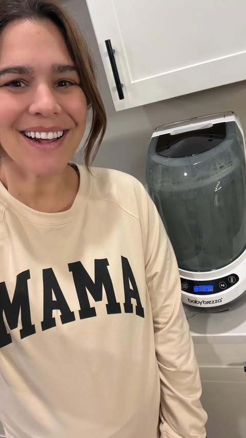 Instagram post by @melissatrippy for Baby Brezza. Caption reads: [...] us is already thankful!!😍

#ad @babybrezza....