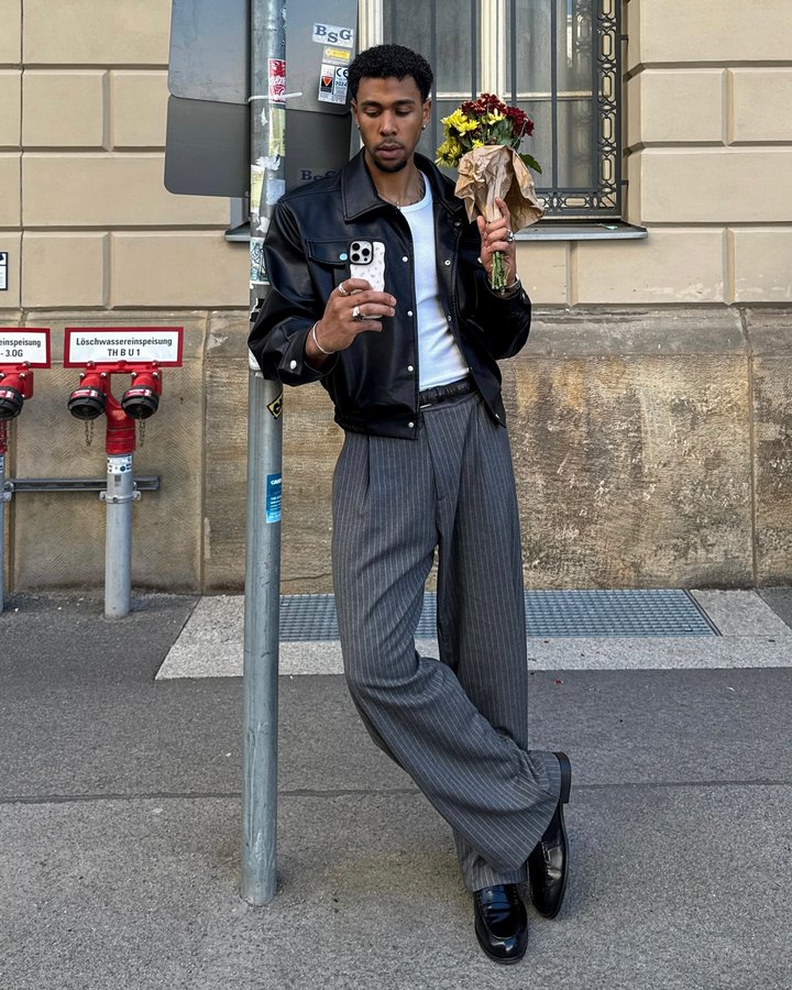 Instagram post by @jeremyjamal_ for Holdit. Caption reads: [...] right and buy yourself some Flowers....