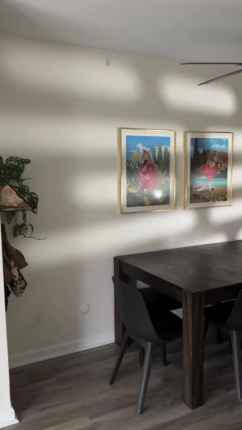 Instagram post by @jennkham for Wallblush. Caption reads: [...] #apartmentdecor #wallpaper #ad #wallblush.