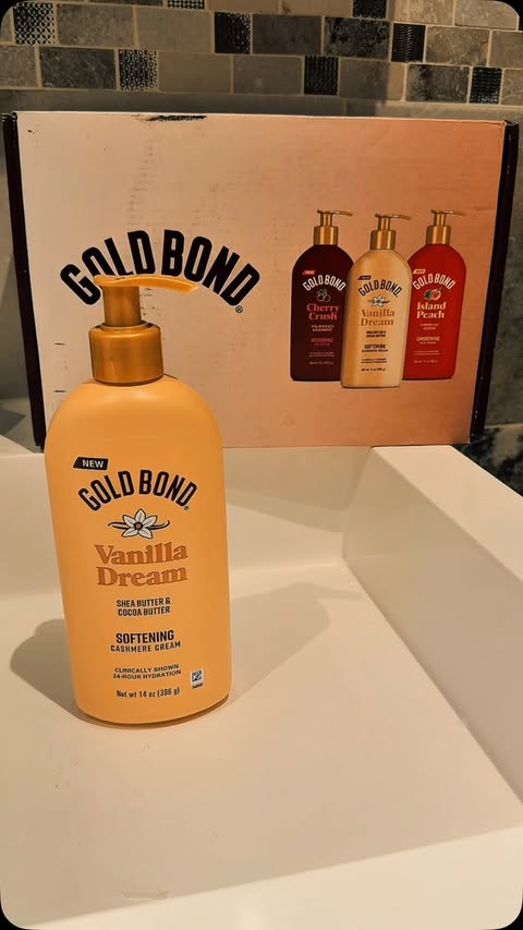 Instagram post by @anat_gordon1 for GOLD BOND. Caption reads: [...] dry. @influenster #complimentary @goldbond....