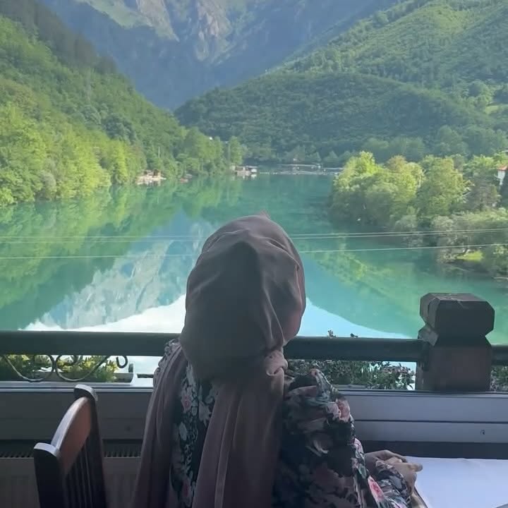 Instagram post by @the_travelette for Hiccup. Caption reads: Left my heart in the mountains of Bosnia.....