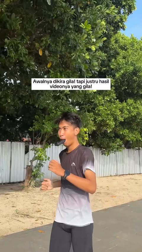 Instagram post by @insta360id for Tokopedia. Caption reads: Beneran gila🥹

Ada promo 12.12 nih yang mau....