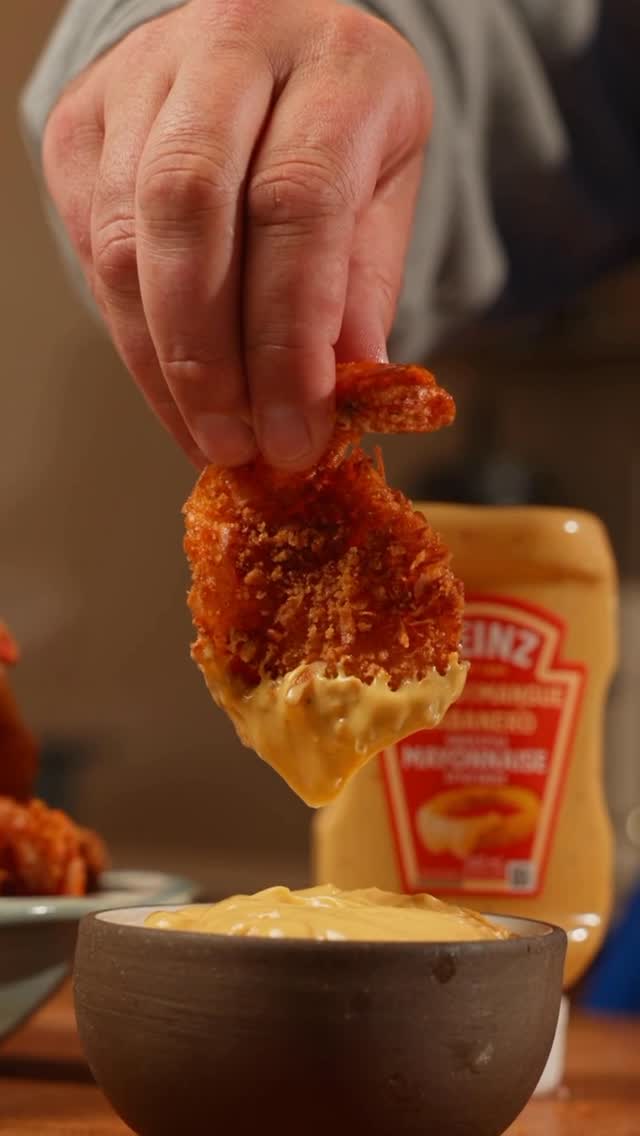 Instagram post by @laurent.dagenais for Heinz. Caption reads: 🔥🦐Crispy Coconut Shrimp🦐🔥
 
The new Heinz....