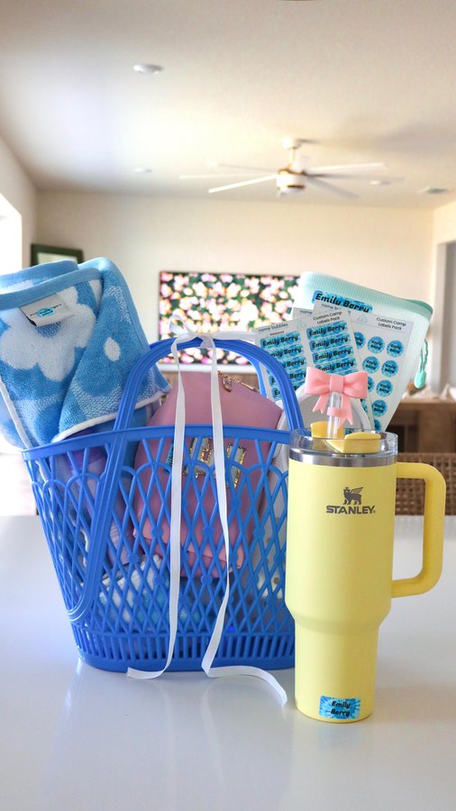 Instagram post by @mamallama.llama for Name Bubbles. Caption reads: #ad Summer is just around the corner and if you....