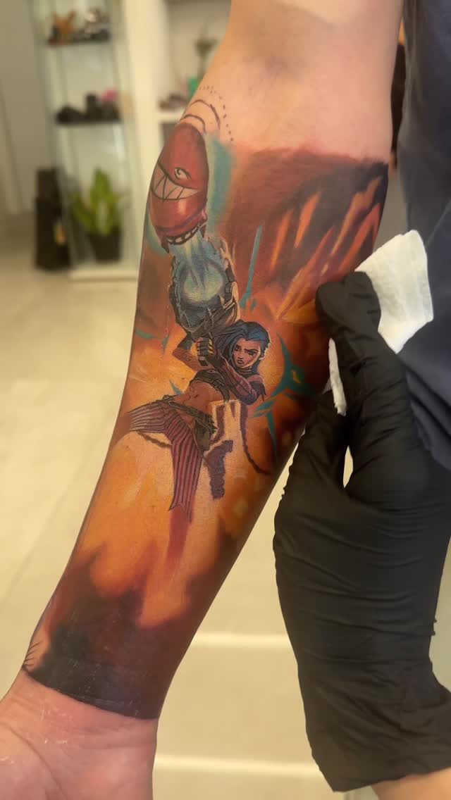 Instagram post by @shalevstorm for Killer Ink Limited. Caption reads: First session, updates soon.

Sponsored Artist by....