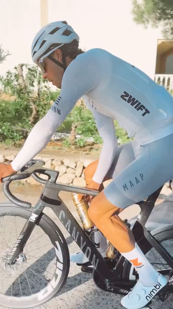Instagram post by @canyon_road_ for Coros. Caption reads: Soon back to that outdoor/indoor regime....