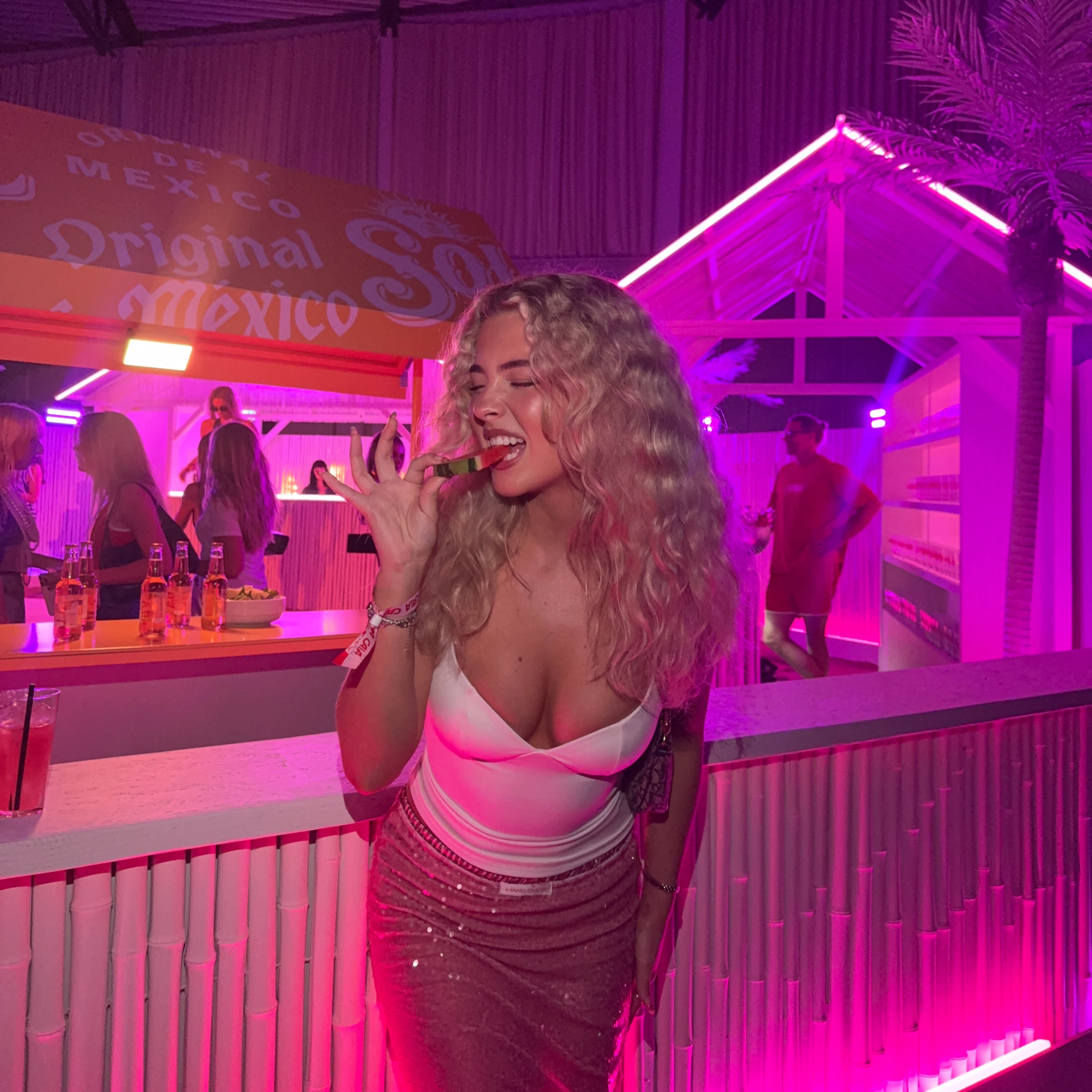 Instagram post by @tildekindahl for CAIA COSMETICS. Caption reads: A night to remember, thx @caiacosmetics <3....