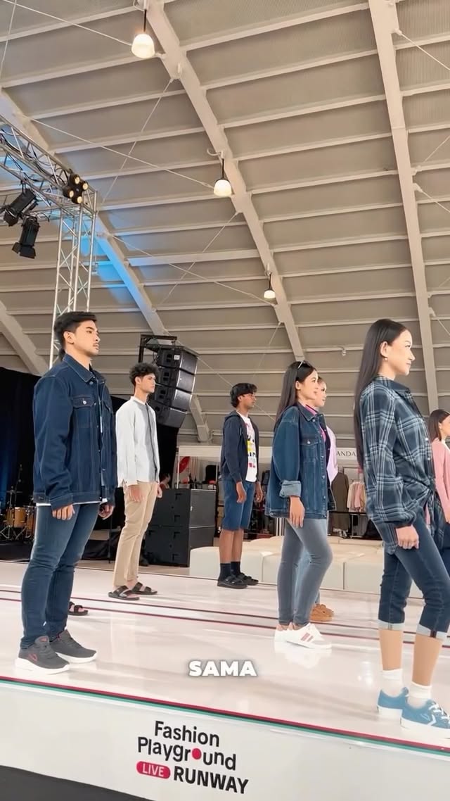 Instagram post by @charlenesssy for Tokopedia. Caption reads: Mix and match with @carvilofficial !✨ Attend....