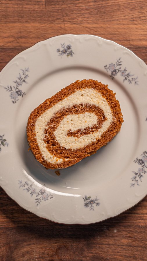 Instagram post by @bengingi for Organic Valley. Caption reads: I used to think pumpkin roll was boring, turns out....