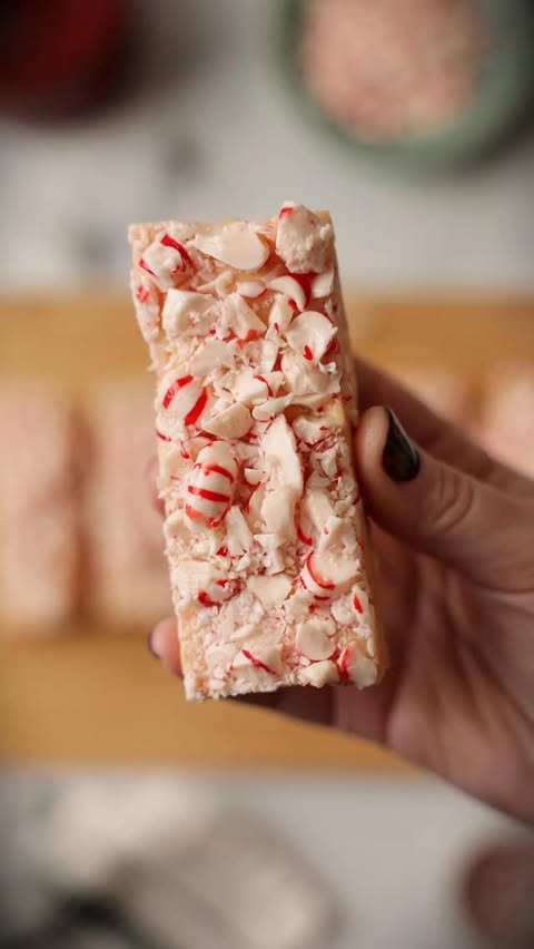 Instagram post by @olivia.wyles for Keto Chow. Caption reads: This peppermint fudge is like holiday magic in....