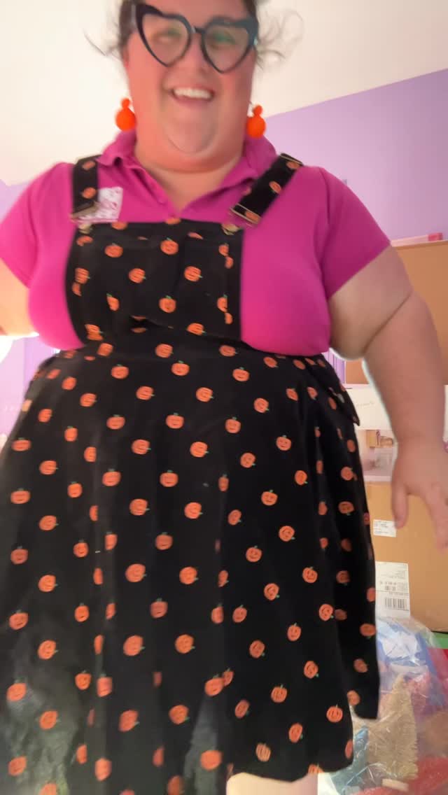 Instagram post by @itsmaryfrann for Unique Vintage. Caption reads: Tis spooky szn 🎃👻🕸️ and the spooky wardrobe has....