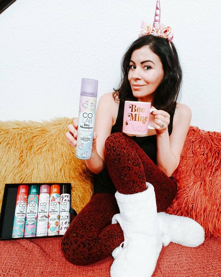 Instagram post by @abitofchic for COLAB Dry Shampoo. Caption reads: [...] me later 🦄 🦄 🦄 🦄 🦄 🦄 🦄 🦄 🦄....