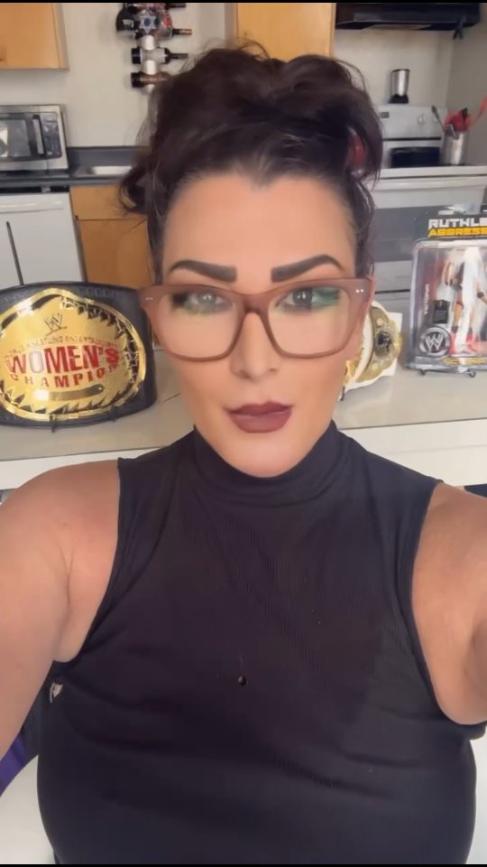 Instagram post by @reallisamarie for Twitch. Caption reads: 🗓️ Wednesday | September 17, 2025
🕕 START TIME |....