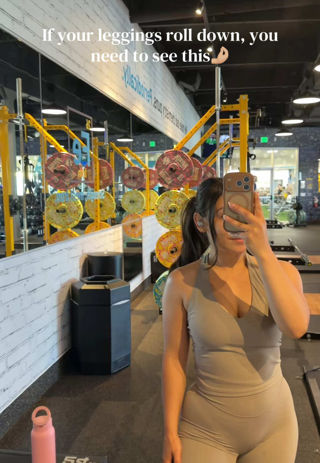TikTok post by @mariasol7126 for UNISSU. Caption reads: Today’s workout powered by my favorite Unissu set.....