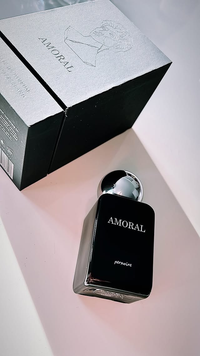Instagram post by @dearmakeupdiary for pernoire. Caption reads: 📦 Unboxing @pernoire.official AMORAL. A fragrance....