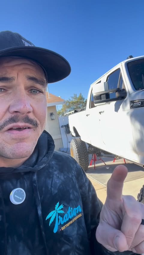 Instagram post by @obs_bryce_ for VEVOR. Caption reads: Pipe stands FTW @vevor.official.