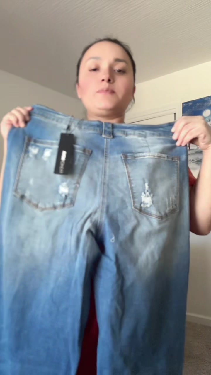 TikTok post by an influencer for Fashion Nova. Caption reads: [...] #viralproduct #fashionnova @Fashion....