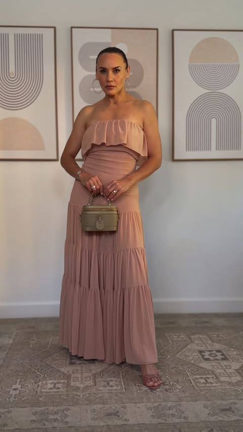 Instagram post by @taniadfurey for Chicwish. Caption reads: @chicwish always has the best pieces for any [...].