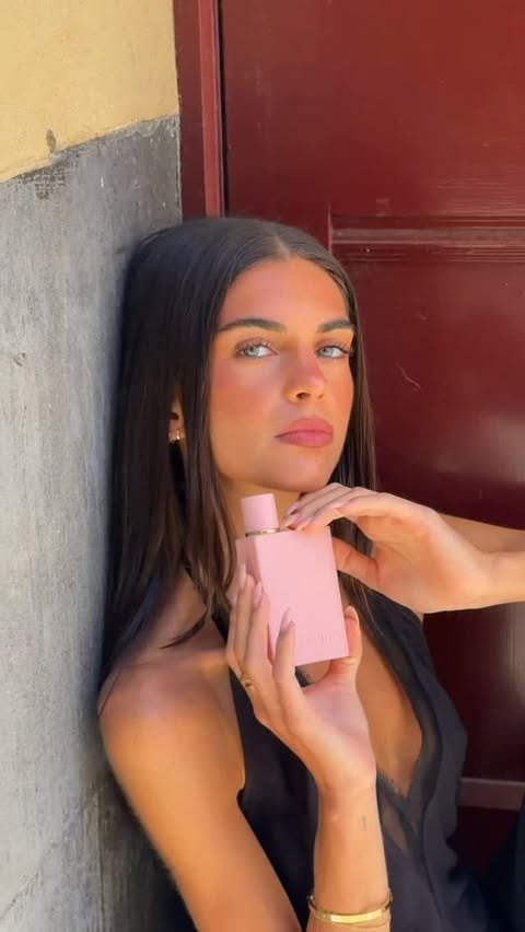 Instagram post by @siennagaltieri for Burberry. Caption reads: Burberry HER Parfum - where elegance meets [...].