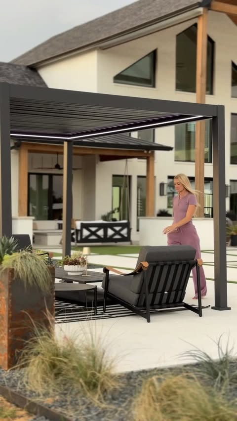 Instagram post by @ashathomeandaway for Mirador Outdoor. Caption reads: [...] beautiful, and functional. The....