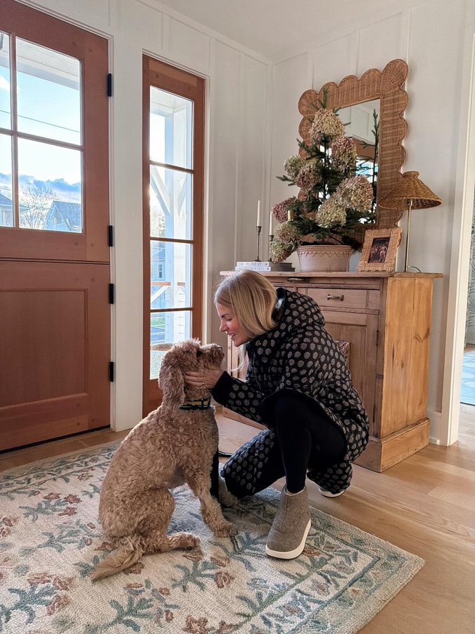 Instagram post by @elizabethljoy for Allbirds. Caption reads: it’s cold walk season ❄️ Even though it feels....